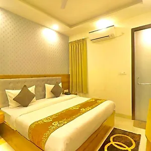 Shanti Near Delhi International Airport 3* New Delhi